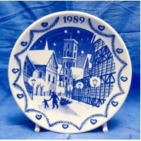 Royal Copenhagen 1989 Christmas Plaquette Christmas Town