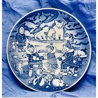 2005 Children's Christmas Plate - Winter Children in Greenland