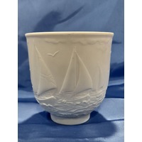 Lladro Collectors Society Sailing the Sea Candle Holder & Candle 17665