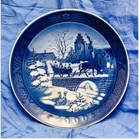 Royal Copenhagen 1999 Christmas Plate - The Sleigh Ride
