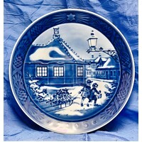 Royal Copenhagen 2005 Christmas Plate - Hans Christian Andersen House