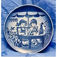 Bing & Grondahl 1998 Children's Day (Barnets Dag) Plate 1902898