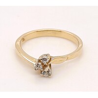 Cubic Zirconia 9ct Yellow Gold Ring Size M1/2