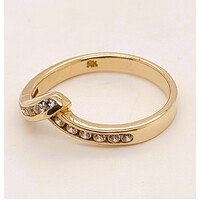 9 Carat Yellow Gold Cubic Zirconia Set V Shaped Ring AUS Size M