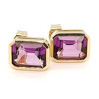 9 Carat Yellow Gold Amethyst Stud Earrings