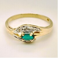 Synthetic Emerald and Diamond 9 Carat Yellow Gold Ring Size O