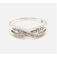 9 Carat White Gold Diamond Ring AUS Size P