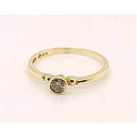9 Carat Yellow Gold Cubic Zirconia Dress Ring AUS Size O½