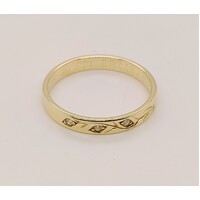 9 Carat Yellow Gold Diamond Set Engraved Ring AUS Size O