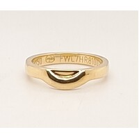 18 Carat Yellow Gold Half Round Lip Fitted Wedding Ring AUS Size N