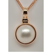 9 Carat Rose Gold Solar Diamond Feshwater Mabe Pearl Enhancer