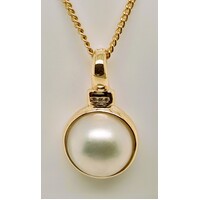 9 Carat Yellow Gold Solar Diamond Freshwater Mabe Pearl Enhancer