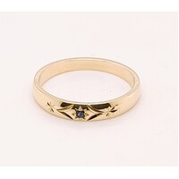 9 Carat Yellow Gold Sapphire Ring AUS Size N