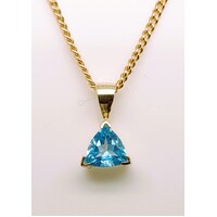 9 Carat Yellow Gold Claw Set Blue Topaz Pendant