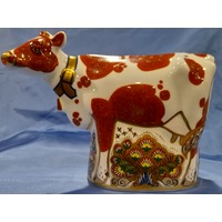Royal Crown Derby Daisy Cow Paperweight with Gold Basal Stopper