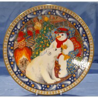 Royal Worcester 2001 Christmas Tales 20.5cm Salad Plate