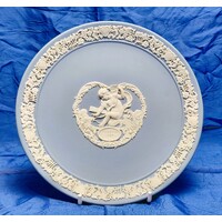 Wedgwood Valentines Day 1997 "Cupid Stringing His Bow" 17cm White on Blue Jasperware Plate