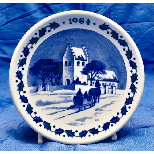 Royal Copenhagen 1984 Christmas Plaquette Danish Church