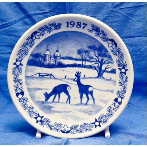 Royal Copenhagen 1987 Christmas Plaquette Vallo Castle