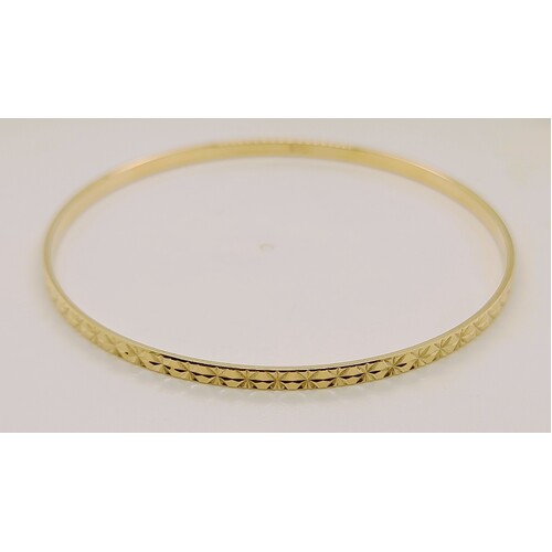 9 Carat Yellow Gold 65mm Solid Engraved Round Bangle