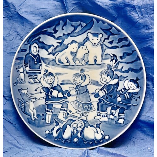 2005 Children's Christmas Plate - Winter Children in Greenland