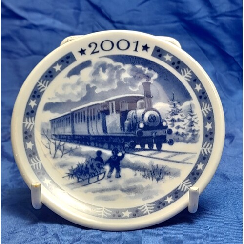 Royal Copenhagen 2001 Christmas Plaquette The Old Train at Bandholm 1401702