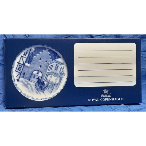 Royal Copenhagen 2002 Christmas Plaquette Gate to Faaborg Town 1402702