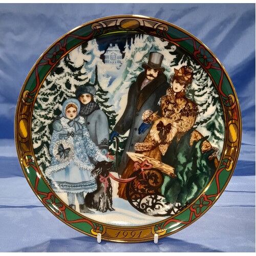 Royal Copenhagen 1991 Bringing Home the Christmas Tree 'Juletraeet hentes' Plate 1491710