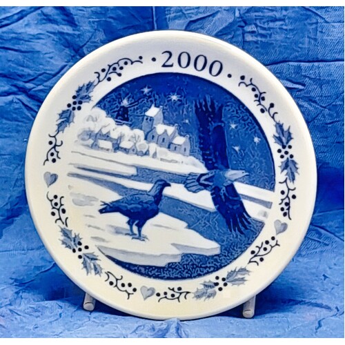 Royal Copenhagen 2000 Christmas Plaquette Karrebækf Jord 1500702 - CLEARANCE