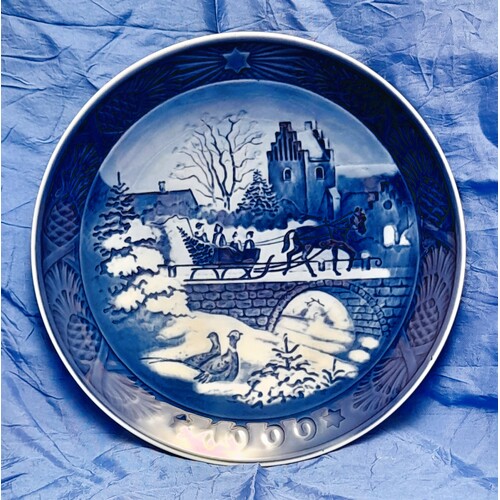 Royal Copenhagen 1999 Christmas Plate - The Sleigh Ride