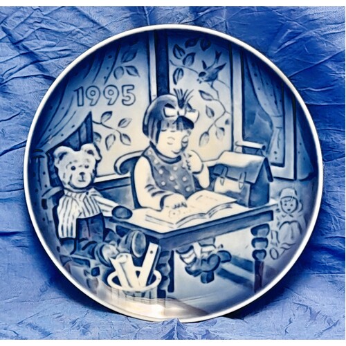 Bing & Grondahl 1995 Children's Day (Barnets Dag) Plate 1902895