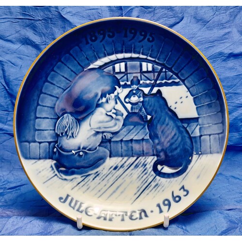 Bing & Grondahl 1993 The Christmas Elf Centennial Plate No.1100
