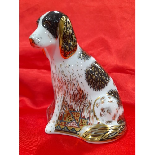 Royal Crown Derby Collectors Guild Molly Paperweight with Gold Basal Stopper