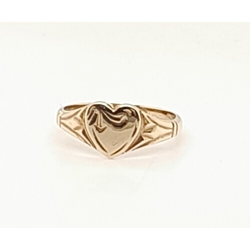 9 Carat Yellow Gold Single Heart Signet Ring AUS Size G