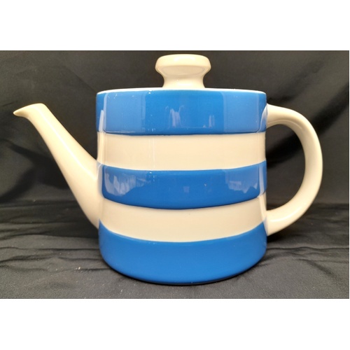 Cornishware Blue Classic 670ml/24oz Teapot