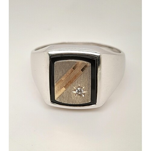 Sterling Silver & 9 Carat Yellow Gold Onyx and Cubic Zirconia Ring AUS Size U