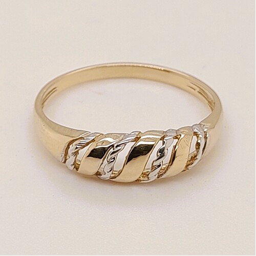9 Carat Two-tone Yellow and White Gold Open-cut Dress Ring AUS Size O