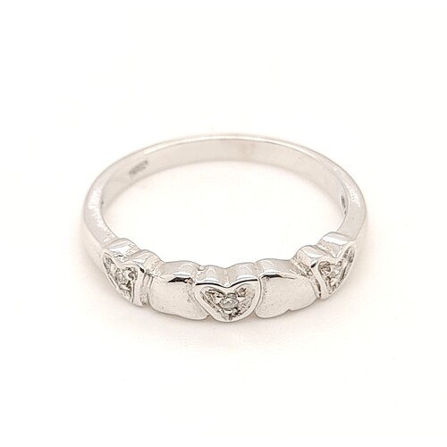 9 Carat White Gold Heart Design Diamond set Ring AUS Size N
