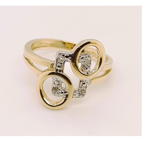 9 Carat Yellow Gold Diamond Set Interlocking Ring AUS Size O