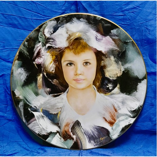 Royal Doulton The Encore Series Francesca 21cm Bone China Plate