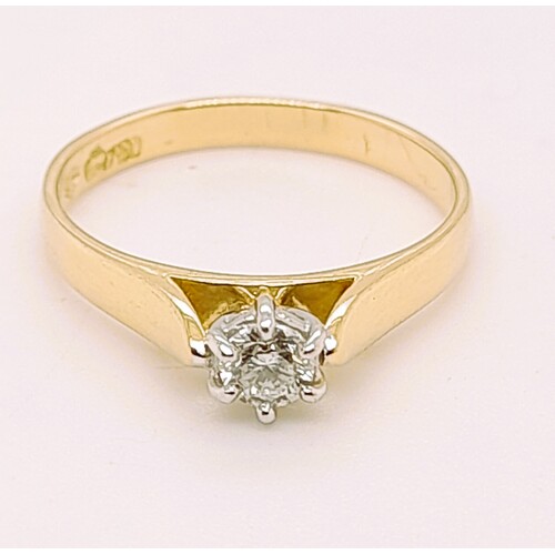 18 Carat Yellow Gold Solitaire Diamond Ring AUS Size N
