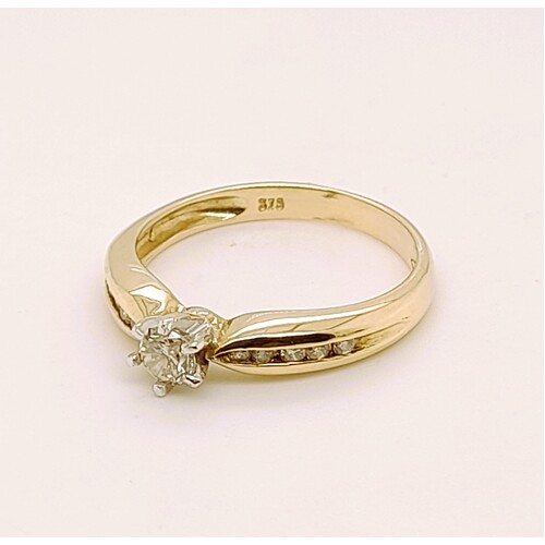 18 Carat Yellow Gold Brilliant Cut Diamond Set Ring AUS Size N