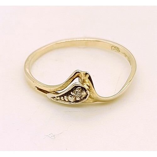 9 Carat Yellow Gold Diamond Set Ring AUS Size L