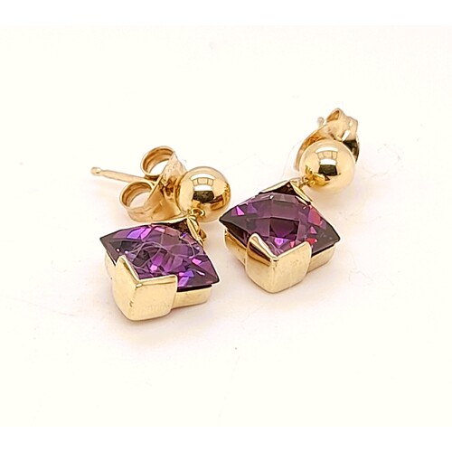 9 Carat Yellow Gold Square Cut Amethyst Drop Earrings