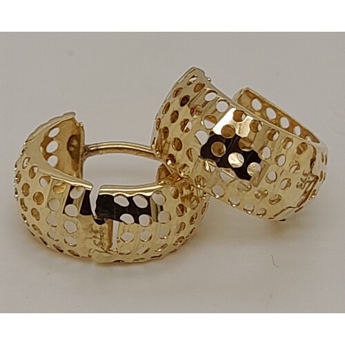 9 Carat Yellow Gold Cut-out Huggie Earrings