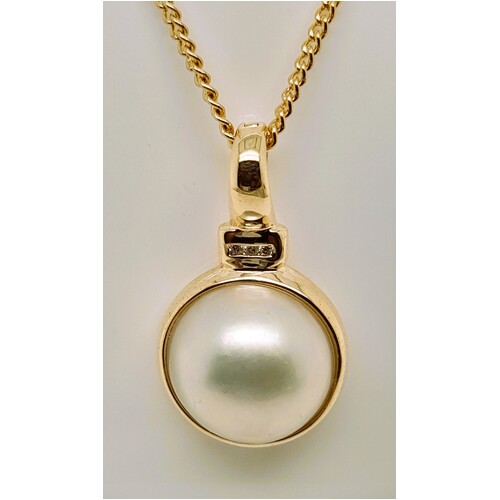 9 Carat Yellow Gold Solar Diamond Freshwater Mabe Pearl Enhancer