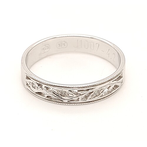 9 Carat White Gold Leaf design Diamond Set Ring AUS Size O