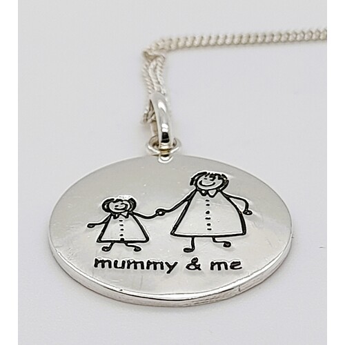 Sterling Silver Inscribed 'Mummy and Me' Disc Pendant - CLEARANCE