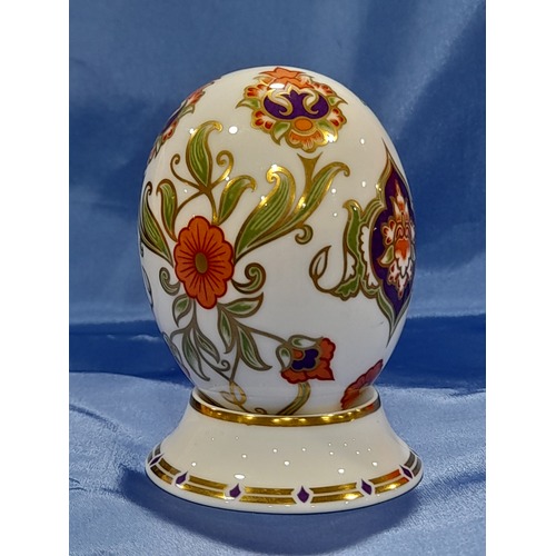 Royal Crown Derby Eggs of the World Series Italy Design Egg with Base