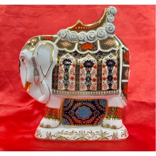Royal Crown Derby Large Indian Elephant Paperweight with Basal Stopper